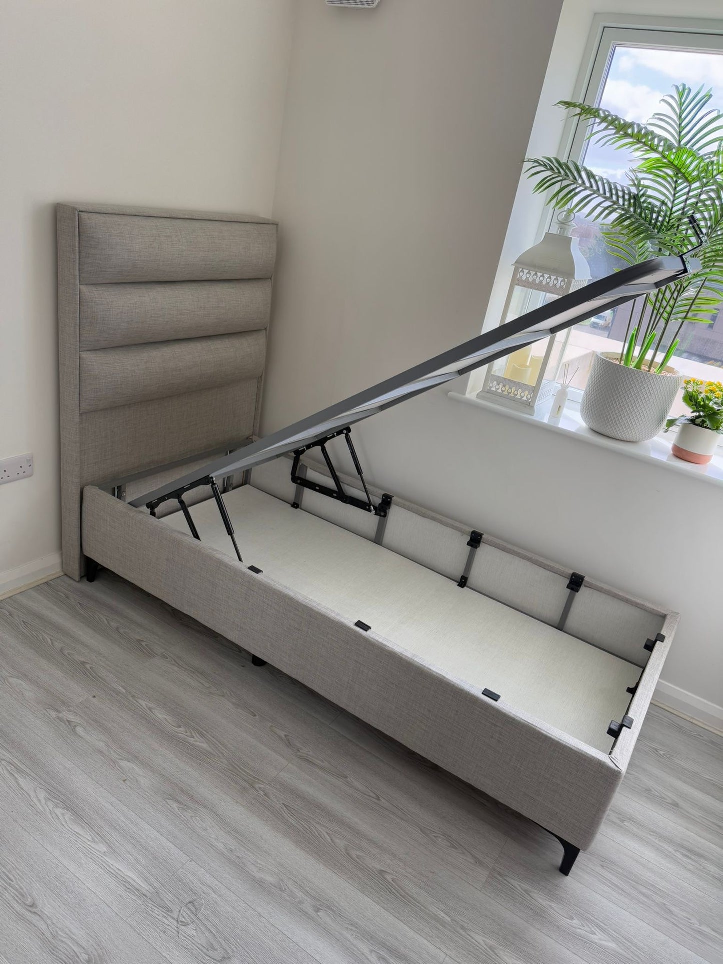 Galway Single Ottoman bed